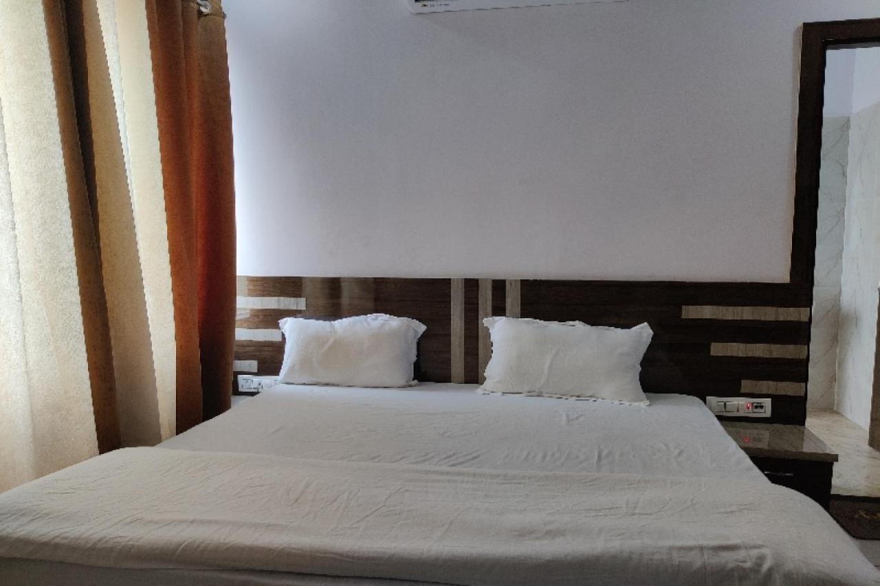 Oyo Hotel Laksh Kurukshetra Dış mekan fotoğraf