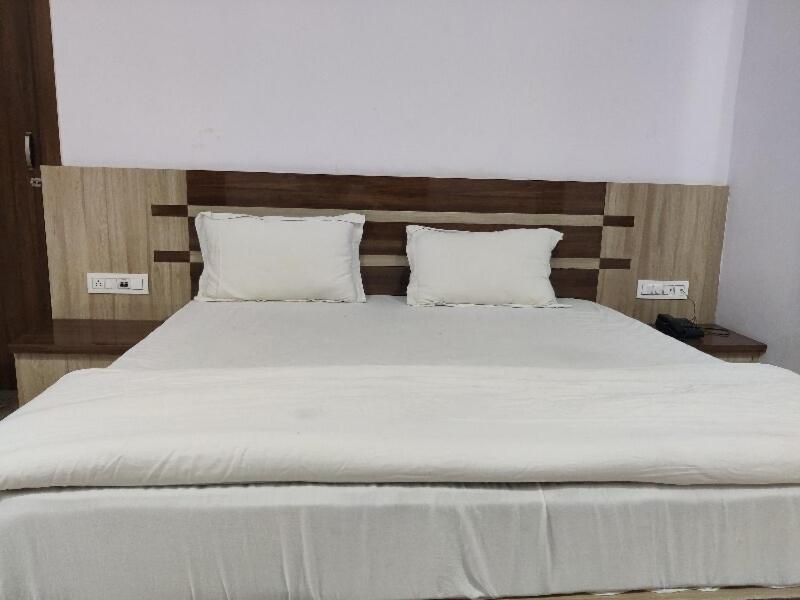 Oyo Hotel Laksh Kurukshetra Dış mekan fotoğraf